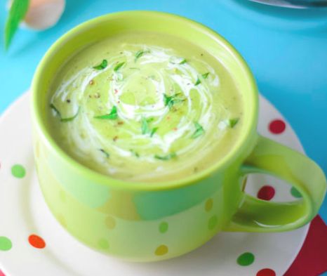 15 Vitamix Soup Recipes for Your Low-Carb, Keto Lifestyle TakeawayIf you enjoy rich, creamy soups, then blender soups are the way to go. Using your Vitamix to blend up a delicious and comforting soup is one of the most efficient ways to get some warm and comforting soup into your... Low Fiber Soup Recipes, Blender Soup Recipes, Soup Recipe Ideas, Vitamix Soup Recipes, Vitamix Soup, Creamy Broccoli Soup, Low Fiber Diet, Keto Soups, Creamy Asparagus