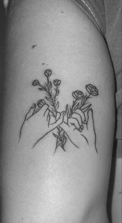 Tattoo Pinky Promise Flower Tattoo, Matching Floral Tattoos For Best Friends, Mother Daughter Tattoos Pinky Promise, Best Friend Pinky Promise Tattoo, Pinky Swear Tattoo Best Friends, Tattoo Ideas Pinky Promise, Pinky Holding Tattoo, Pinky Promise Tattoo With Flowers, Pinky Promise Tattoo Mom Daughter