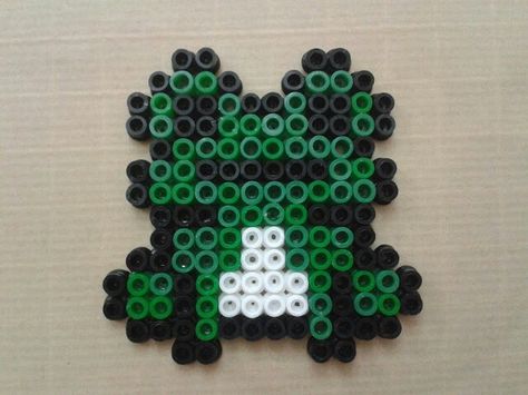 Green Perler Bead Pattern, Melt Beads Patterns, Easy Perler Beads Ideas, Beads Patterns, Hamma Beads, Easy Pixel Art, Hama Beads Design, Beads Ideas, Hama Beads Patterns