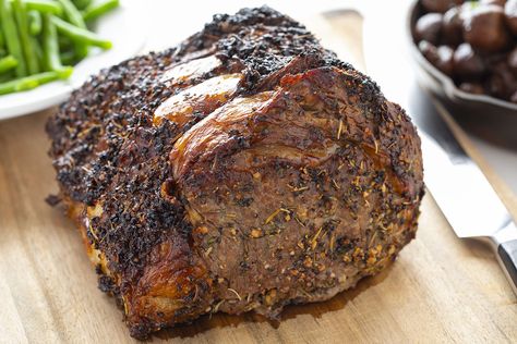 Cross Rib Roast, Buffalo Meat, Sommer Mad, Sirloin Roast, Cooking Prime Rib, Rib Roast Recipe, Roast Lamb Leg, Standing Rib Roast, Grilled Roast