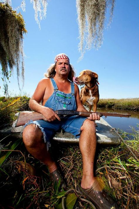 Tyler and Bruce Swamp People, Louisiana Swamp, Alaskan Bush People, Great Tv Shows, History Channel, Mountain Man, Back To Nature, Dream Guy, Best Shows Ever