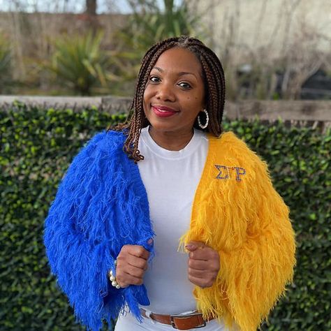 Sigma Gamma Rho Apparel, Sigma Gamma Rho Outfits, Sgrho Outfits, Poodle Fashion, Shaggy Sweater, Pretty Poodles, Yip Yip, Color Outfits, Colorblock Sweater