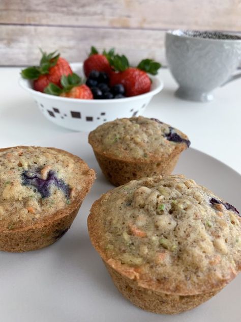 Low Calorie Muffins, Blueberry Zucchini Muffins, Blueberry Oat Muffins, Carrot Zucchini Muffins, Baking With Protein Powder, Zucchini Carrot, Gf Breakfast, Blueberry Oat, Carrot Muffins