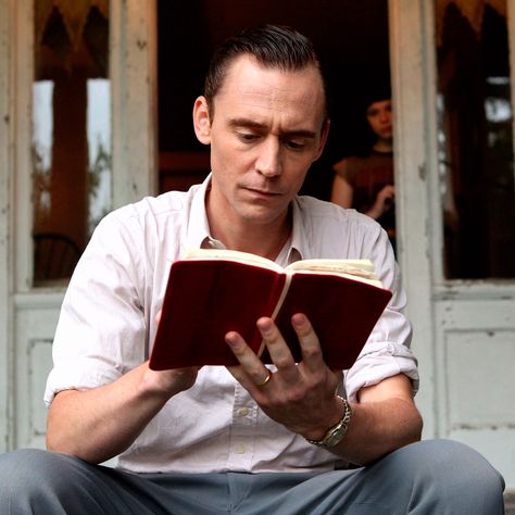 Tom Hiddleston as Hank Williams in I Saw The Light Thomas Hiddleston, Tom Thomas, Older Guys, Baby Toms, Writing Pictures, I Saw The Light, Thomas William Hiddleston, Hank Williams, British Boys