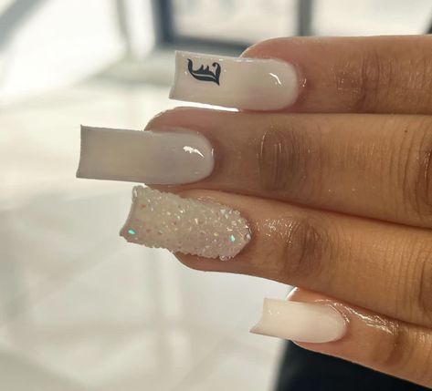 His Initials Nails, E Initial Nails, Nail Inspo With Initial, Boyfriend Initial Nails Designs, Initial Nails, Boyfriend Initials, Inspiration Nails, Formal Nails, Colored Acrylic