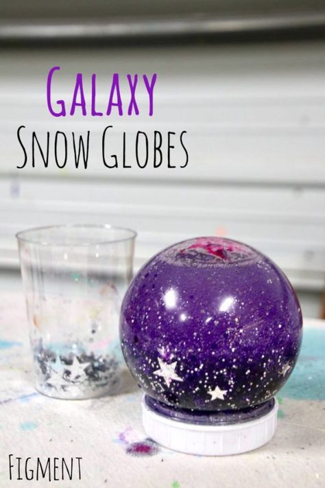 Galaxy Snow Globe, Sensory Snow, Globe Diy, Space Crafts For Kids, Globe Crafts, Kerajinan Diy, Sistem Solar, Diy Snow Globe, Space Activities