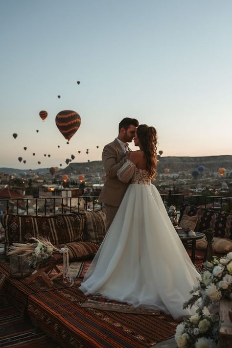 Spotlight on Turkish Wedding Destinations: The Best Places To Tie the Knot Workshop Aesthetic, Cappadocia Wedding, Trip Photoshoot, Turkey Wedding, Turkish Wedding, Wedding Destinations, Enchanted Wedding, Couple Dp, American Wedding