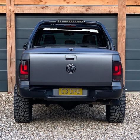 Vw Amarok Modified, Vw Amarok V6, Amarok V6, Volkswagen Amarok, Toyota Alphard, Vw Amarok, Cool Car Pictures, Old School Cars, 4x4 Trucks