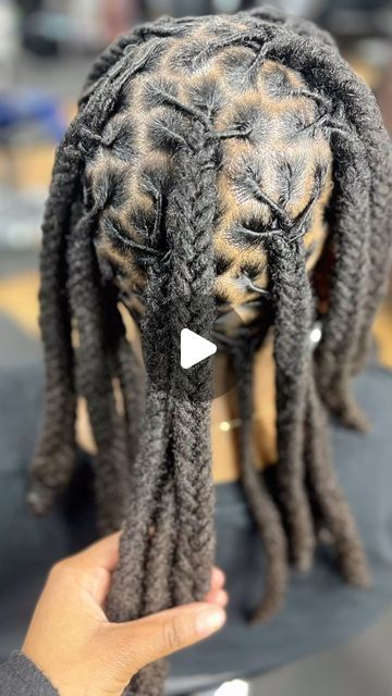 127K views · 6.7K likes | Bianca Charlie Williams on Instagram: "How To Fish Tail : Left Right Let me See You Do it  Left Do it  Right Do it   . #locsoflovebybianca #locsoflove #loclivin #locstyles #locstylesforwomen #locstylesformen #dreadstylesformen #dreads #dreadstagram #dreadstyle #detroithair #detroitlocspecialist #detroitlocs #detroithairstylist #womenwithlocs #menwithlocs #dreadlockstyles #dreadlove #hairlock #locsforlife #atllocstylist #atlloctician #atlhairstylist #atlhair #detroitlocs #detroitloctician" Inner Lock Dreads, Fish Tail Locs, Loc Styles For Men Updo, Fishtail Locs, Fishtail Loc Styles, Men Dread Styles, Passion Hair, Loc Styles For Men, Black Dreads