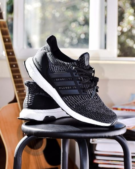 Adidas Ultra Boost Men, Got Dumped, Treat Myself, Sneaker Posters, Sneakers Box, Getting Dumped, Sneaker Lovers, Best Shoes For Men, Adidas Ultra Boost