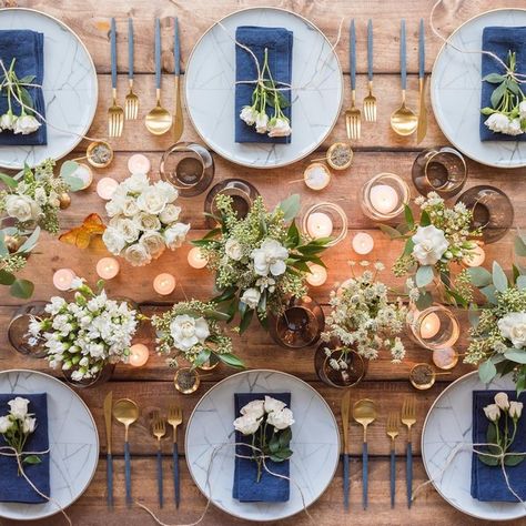 Wedding Reception Table Setting Decoration Ideas #wedding #wedidngs #weddingcenterpieces #weddingtables #himisspuff Thanksgiving Table Inspiration, Reception Table Settings, Tafel Decor, Tablescape Inspiration, Table Setting Decor, Spring Wedding Colors, Table Inspiration, Wedding Reception Tables, Reception Table