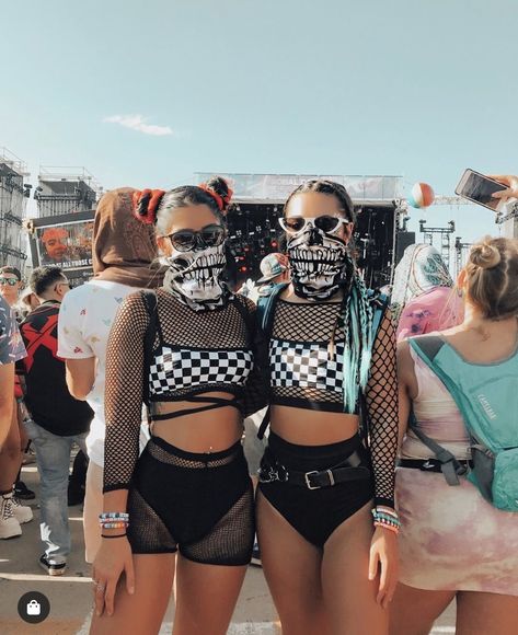 Rave Outfits Diy, Rock Festival Outfit, Cute Rave Outfits, Rave Halloween Costumes, Rave Outfits Women, Rave Fit, Rave Festival Outfits, Rave Outfits Edc, Festival Outfit Inspiration