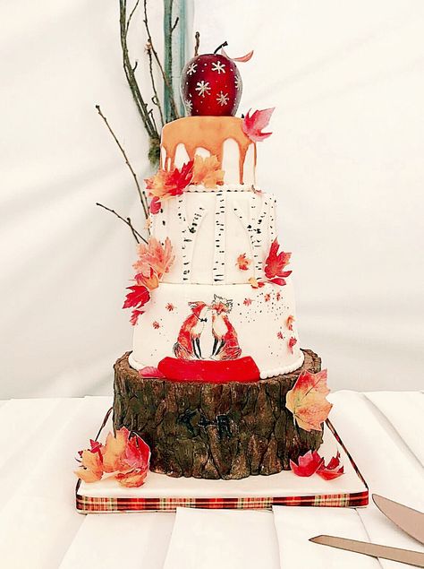 Fantastic Mr fox cake fall autumn wedding cake Fox Wedding Cake, Fantastic Mr Fox Party, Autumn Wedding Cake, Fox Autumn, Apple Leaves, Cake Fall, Fall Wedding Cake, Fox Cake, Fox Party