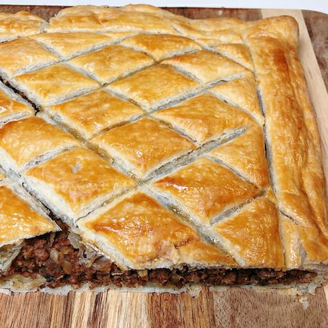 Canadian Meat Pie, Easy Peel Hard Boiled Eggs, Dry Rosemary, Hard Boiled Eggs Easy Peel, Using Rosemary, Rosemary Plants, Easy Peel Eggs, Pork Mushroom, Potato Puffs