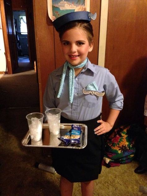 Job Costumes Ideas, Job Costumes, Flight Attendant Costume, Stewardess Costume, Career Costumes, Purim Costumes, Travel Party Theme, Airplane Birthday Party, Career Day