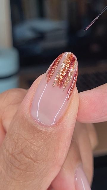 Tip Manicure, Christmas Tinsel, Nails Art, A Fan, Vermont, Platinum, Manicure, Nail Art, Fan