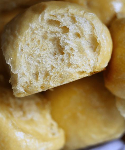 Potato Dinner Rolls Recipe, Sourdough Dinner Rolls, Sweet Potato Dinner, Sweet Potato Rolls, Sourdough Rolls, Potato Dinner, Potato Roll, Potato Puree, Dinner Rolls Recipe