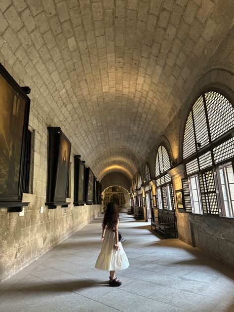 Intramuros Outfit, Brides Mate Dress, Museum Outfits, Pre Debut Photoshoot, Museum Outfit, Debut Photoshoot, Church Aesthetic, Museum Photography, Museum Aesthetic