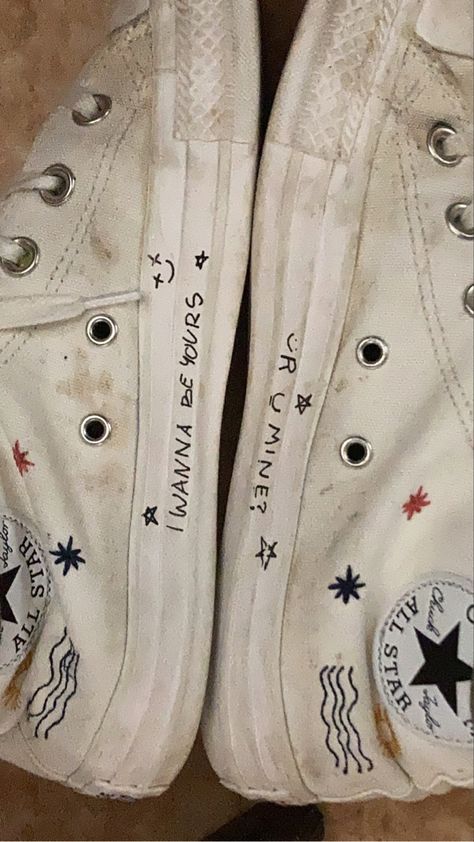 Arctic Monkeys, Monkeys, Converse