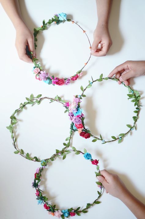 Vacation Crafts For Kids, Summer Vacation Crafts, Diy Fairy Crown, Flower Crown Craft, Diy Flower Headband, Diy Flower Crowns, Vacation Crafts, Fairy Headband, Flower Headband Diy