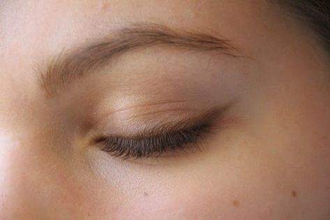 Smudged Eyeliner, Natural Eyeliner, Minimalist Makeup, Brown Eyeliner, Soft Makeup, Natural Eye Makeup, Wedding Hair And Makeup, Makeup Eyeliner, Pretty Makeup