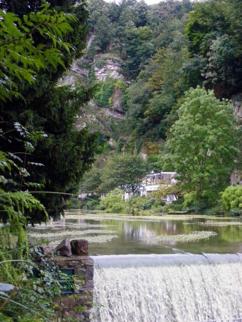 Stock photo of Cheddar Gorge by Ian Gedge - Pictures of England Cheddar England, Cheddar Man, Britain Landscape, Cheddar Gorge, Pictures Of England, 2024 Travel, Gorgeous Places, Somerset England, Kingdom Of Great Britain