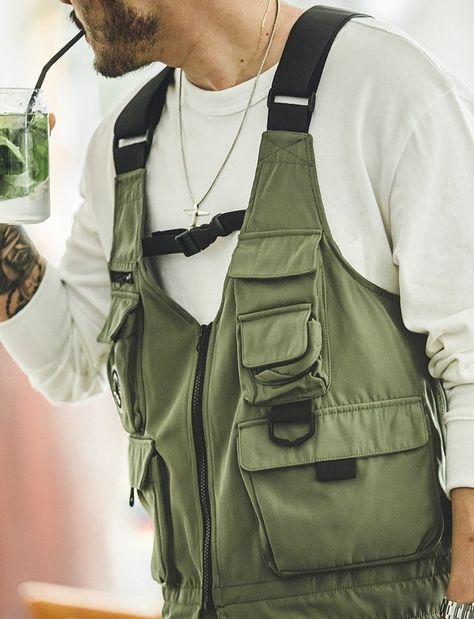 DetailsPattern Type: SolidMaterial: PolyesterLining Material: PolyesterClosure Type: Zipper Workwear Fashion Men, Multi Pocket Vest, Vest Bag, Fishing Jacket, Summer Style Guide, Utility Vest, Tactical Vest, Workwear Fashion, Green Fashion