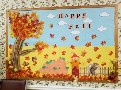 Fall Bulletin Board, Reading Bulletin Boards, Fall Bulletin Boards, Preschool Bulletin, Preschool Bulletin Boards, Classroom Board, Door Displays, School Bulletin Boards, Library Displays