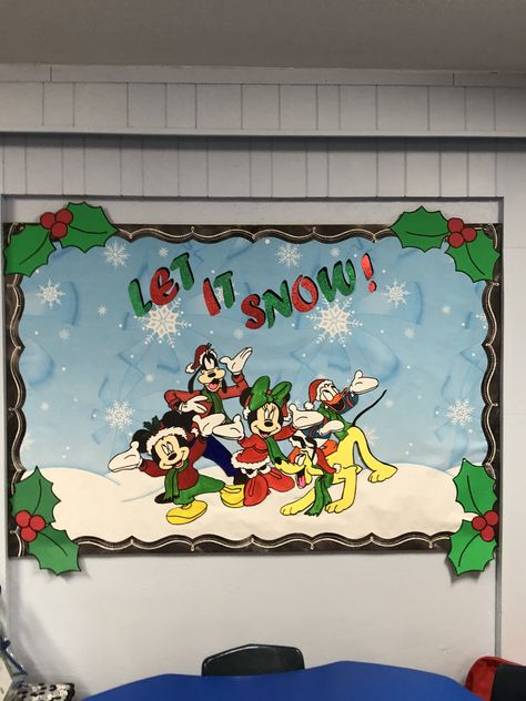 Mickey Christmas Bulletin Board, Disney Christmas Bulletin Board Ideas, Disney Christmas Bulletin Boards, Disney Bulletin Boards, December Bulletin Boards, Holiday Bulletin Boards, Winter Board, Christmas Bulletin Boards, Office Board