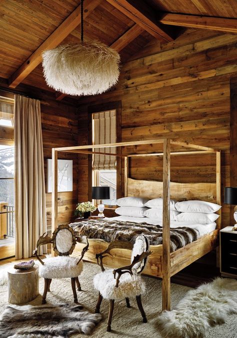 Lodge Bedroom, Chic Chalet, Rustic Mountain Homes, Ski Home, Ski Lodge Decor, Lodge Look, Chalet Interior, Ski Cabin, Masculine Bedroom