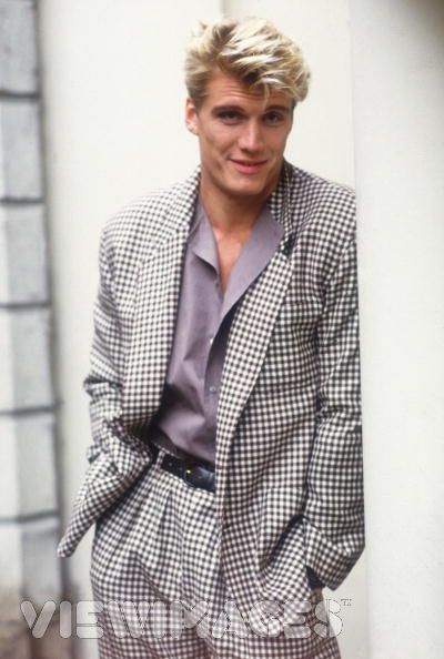 Dolph Lundgren. I'd prefer that he didn't have the houndstooth suit on. Or anything else for that matter. 80s Mens Suit, Dolph Lundgren 80s, 80s Men Style, 1980s Mens Fashion, 80s Mens Fashion, Vintage Men Style, Houndstooth Suit, 80s Fashion Men, Dolph Lundgren