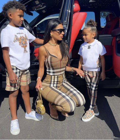 Mother Son Matching Outfits, Mommy Son Outfits, Son Outfits, Mommy Son, Kids Outfits Daughters, Luxury Baby Clothes, Mommy And Baby Pictures, Mommy Daughter Outfits, Daughter Outfits