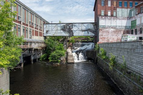 Lewiston Maine, Reference Photos For Artists, All Aboard, Ghost Towns, Night Photography, Old Town, Travel Guide, Maine, Ghost