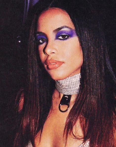 #wattpad #romance What if Mötley crüe had another member? And what if that member was a girl? ♤The dirt inspired I started writing this 5 yrs ago👩‍🦯 THIS WAS MY FIRST STORY IDK WHY IT GOT SO MUCH VIEWS IM DEAD 90s Aaliyah, Aaliyah Style, Aaliyah Haughton, 90s Makeup, Tamar Braxton, Hayden Williams, Ashley Tisdale, Street Style Edgy, Tupac Shakur