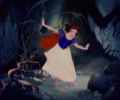 Snow White Characters, Snow White 1937, Memes Gretchen, Snow White Disney, Sette Nani, Roger Rabbit, First Animation, Snow White And The Seven Dwarfs, Kingdom Hearts 3