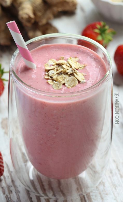 Strawberry Ginger Banana Smoothie (Anti-nausea Smoothie) - Texanerin Baking Pregnancy Smoothie Recipes, Strawberry Oatmeal Smoothie, Anti Nausea, Pregnancy Diet, Strawberry Oatmeal, Ginger Smoothie, Chips Ahoy, Strawberry Banana Smoothie, Pregnancy Food