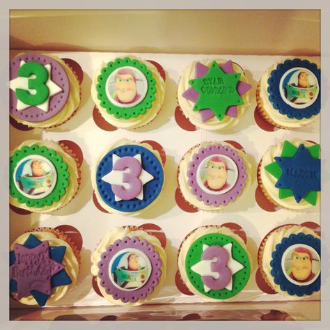 Buzz Light Year Cupcakes, Buzz Party, Kids Cakes, Toy Story Party, Light Year, Buzz Lightyear, Kids Cake, 3rd Birthday, Toy Story