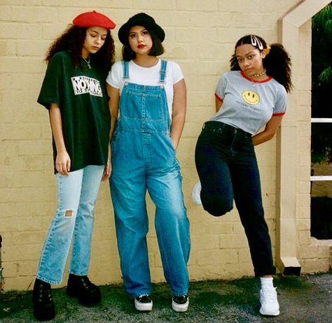 @uglycoats Retro Day Outfits, Old School Outfits 90s, 90s Retro Outfits, Retro Outfits 90s, Old School Outfits, Throwback Outfits, Pakaian Hipster, Look 80s, Vintage Outfits 90s