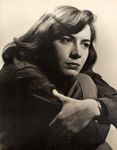 Patricia Highsmith, author of The Price of Salt/Carol Patricia Highsmith, Women Writers, Story Writer, Forbidden Love, Writers And Poets, Book Writer, Psychological Thrillers, First Novel, Iconic Photos