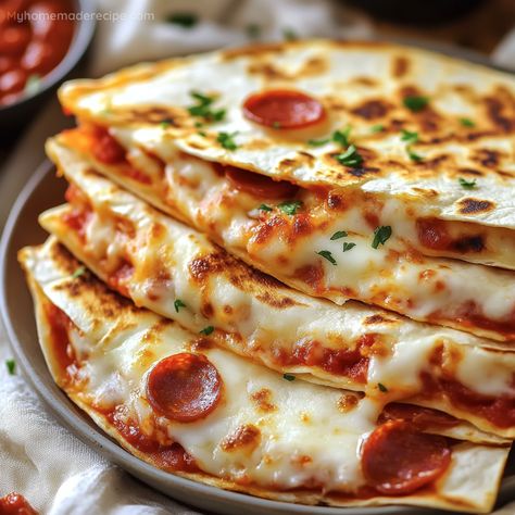 Ultimate Pizza Quesadillas | The Perfect Snack or Meal - My Home Made Recipe Tortillas Pizza, Pizza Quesadillas, Pizza Quesadilla, Pizza Grilled Cheese, Tortilla Pizza, Classic Pizza, Cheese Quesadilla, Pizza Flavors, Quesadilla Recipes