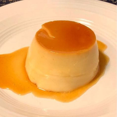 Sous Vide Flan | "With a sous vide, you can cook flan in individual jars for a simple, custardy dessert that's perfect for company and so easy to clean up." #sousvide #sousviderecipes #howtosousvide #flan #dessertrecipes Baked Flan Recipe, Sous Vide Dessert, Dish Warmer, Sous Vide Recipes, Flan Recipe, Sous Vide Cooking, Filipino Desserts, Cuban Recipes, Glass Baking Dish