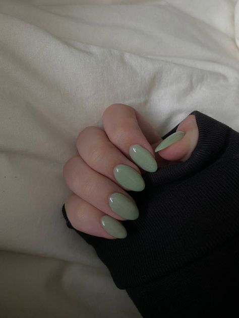 Solid Green Almond Nails, Ivory Green Nails, Sage Green Almond Nails, Light Green Gel Nails, Elegant Green Nails, Matcha Green Nails, Pastel Green Nails, Matcha Nails, Light Green Nails