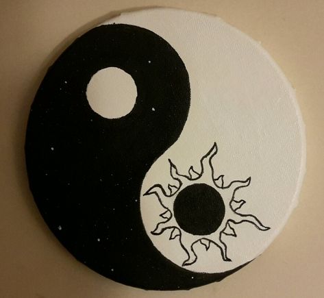 A quick acrylic Yin and yang painting, day and night. Ying Yang Acrylic Painting, Yin And Yang Painting Ideas, Art Ideas Easy Painting, Yin Yang Acrylic Painting, Painting Ideas On Circle Canvas For Beginners, Yin Yang Painting Ideas, Ying Yang Painting Canvases, Easy Coaster Painting, Bestie Canvas Painting