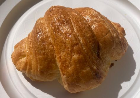 Flaky Italian Cornetto Recipe: How to Make Authentic Italian Cornetto Sfogliato at Home Cornetto Recipe, Authentic Italian, Makati, Bread Recipes, Bread