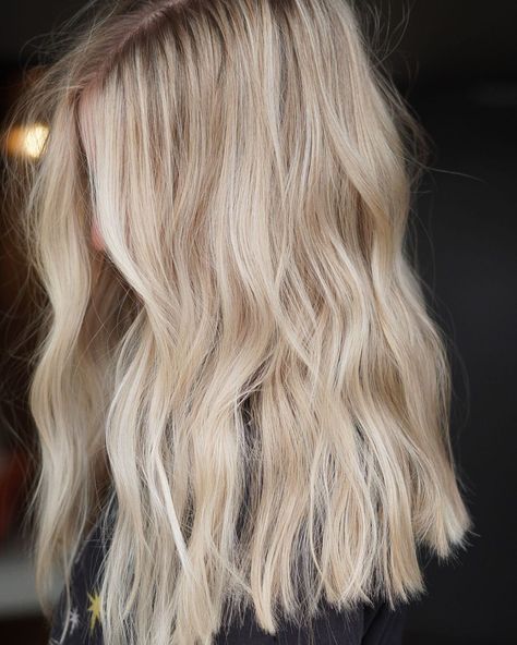 Bright Low Maintenance Blonde, Baby Blonde Balayage, Babylights Blonde, Light Blonde Hair, Bright Blonde, Blonde Hair Looks, Business Training, One Hair, Light Blonde