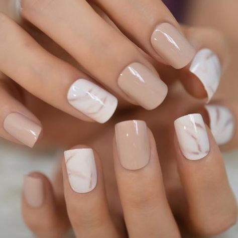 Ongles Beiges, Filmy Vintage, Manikur Kuku, Nagel Tips, Beige Nails, Smink Inspiration, Cute Gel Nails, Short Acrylic Nails Designs, Nagel Inspo