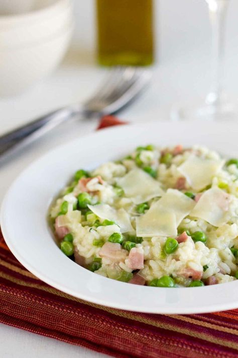 Ham Risotto with Peas - A great use for leftover ham, this risotto is filled with ham, peas and lots of flavor. Ham Risotto, Pea Risotto, Taste And Tell, Grain Recipes, Leftover Ham Recipes, Risotto Rice, Leftover Ham, Risotto Recipes, Rice Grain