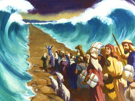 FreeBibleimages :: God opens a path through the Red Sea for Moses and His People to escape from the Egyptians. (Exodus 5 - 14) Moses Red Sea, Crossing The Red Sea, Wall Of Water, Book Of Exodus, Bible Stories For Kids, Bible Crafts For Kids, The Red Sea, Bible Pictures, Names Of God