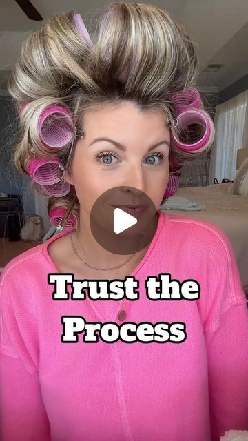 Chelsea Bare on Instagram: "I finally mastered the velcro rollers after months of trying different techniques! Let me know if you want a tutorial for how I do it and what products I use! 💗 #hairtutorial #bighair #blowout #velcrorollers #modelhair #vshair #hairvolume #longhairtutorial #trusttheprocess #beautytips #hairtips #makeuptips" Velcro Rollers Tutorial Long Hair, How To Use Velcro Rollers For Volume, Velcro Rollers Long Hair, How To Use Rollers, How To Use Velcro Rollers, Roller Placement Hair, How To Use Hair Rollers, Velcro Rollers Tutorial, Hair Rollers Tutorial