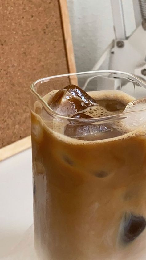 Iced Coffee Recipes, Iced Coffee Recipe, Coffee Obsession, Ice Coffee Recipe, Coffee Recipe, Coffee Aesthetic, Aesthetic Coffee, But First Coffee, Coffee Cafe